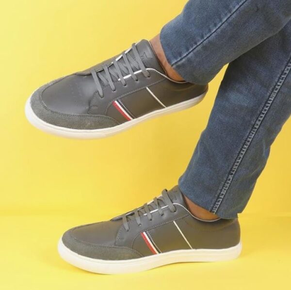 Men's Striped Lace Up Perforation Low Ankle Sneaker | Classic Sneaker - Image 3